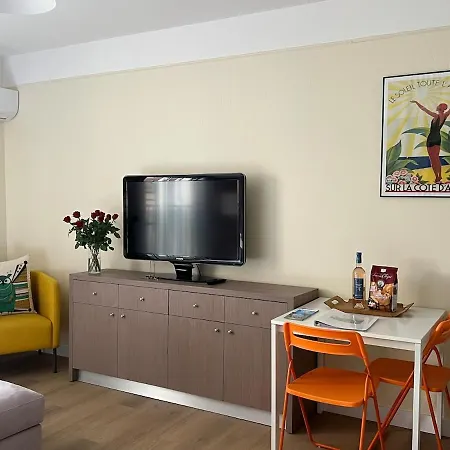 アパート Le Tassigny #central #quiet #air Conditioning #wifi *