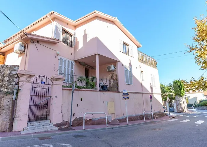 Le Tassigny #central #quiet #air Conditioning #wifi Cannes
